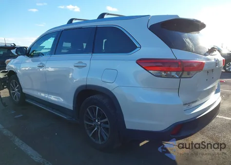 2019 Toyota Highlander Xle from USA, damaged, VIN 5TDJZRFH0KS592625